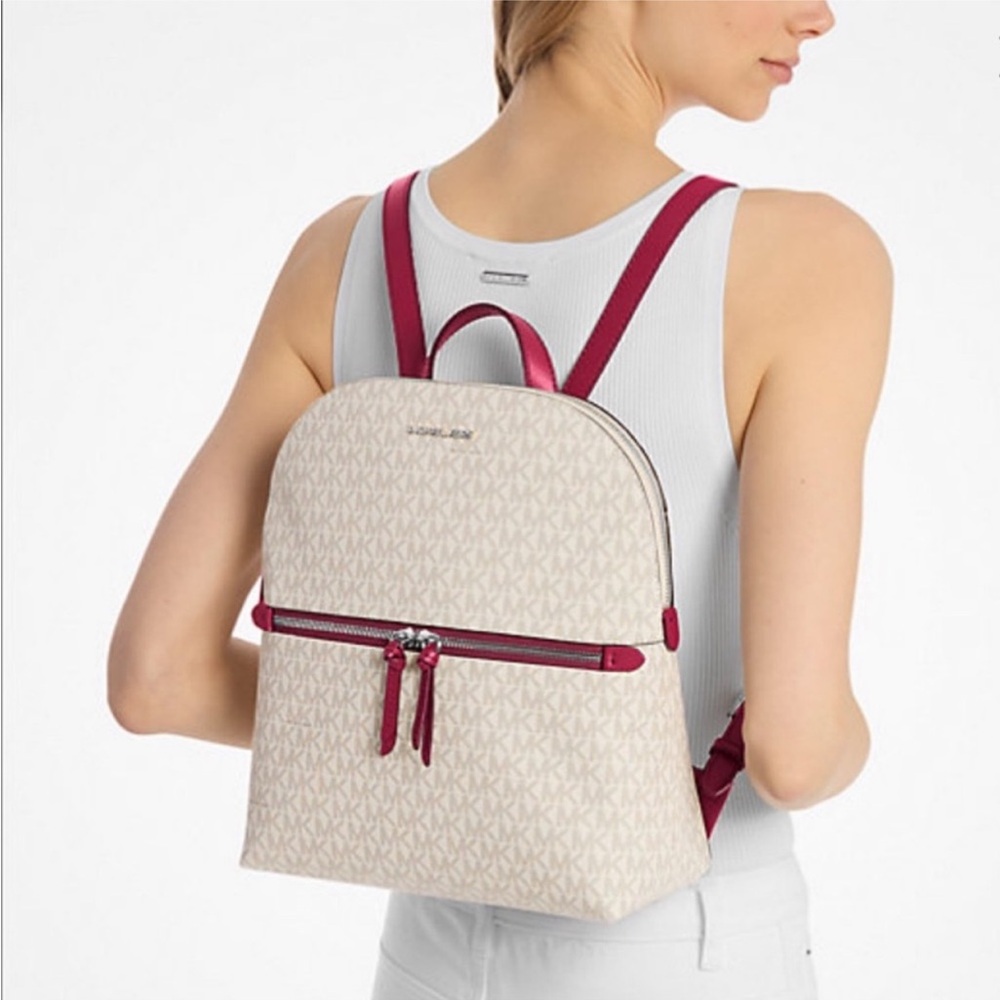 Michael Kors Dallas Medium Signature Logo Backpack - Picture 4 of 12